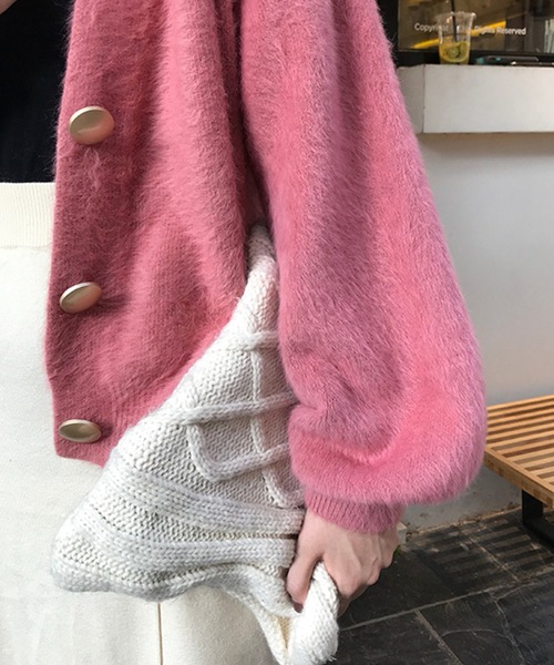 Jasmine Grandiflorum（ジャスミングランディフローラム）の「【Jasmine】シャギーニットVネックカーディガン（カーディガン/ボレロ・レディース・ホワイト/カーキ/ピンク/スモークピンク/グリーン・FREE）」の7枚目の写真