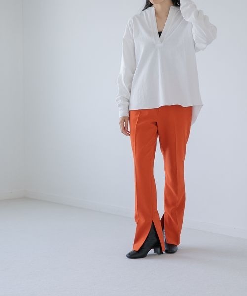 yuw(ユウ)の「テンジクVネックプルオーバー 263774(Tシャツ/カットソー・レディース・オフホワイト/ブラック・FREE)」の15枚目の写真