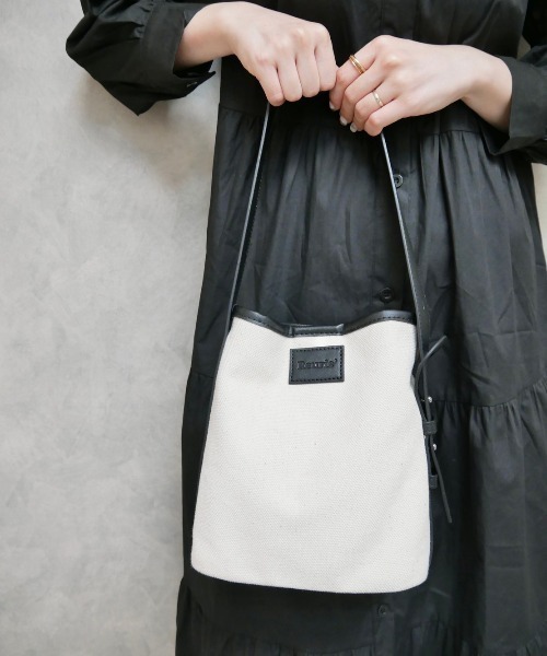 Reurie'（レウリィ）の「キャンバスバケットバッグ（ハンドバッグ・レディース・ブラック/ブラウン・FREE）」の7枚目の写真