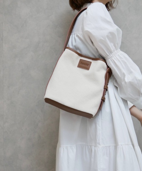 Reurie'（レウリィ）の「キャンバスバケットバッグ（ハンドバッグ・レディース・ブラック/ブラウン・FREE）」の16枚目の写真