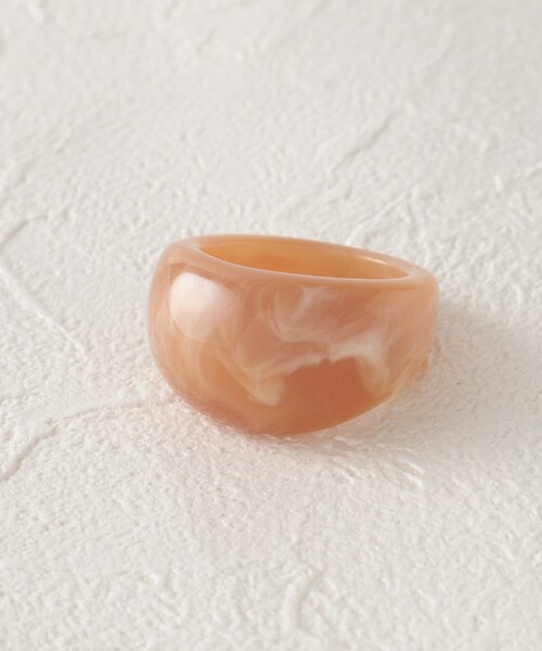 grove（グローブ）の「◆アクリルワイドリング（リング・レディース・アイボリー/ライトベージュ/ベビーピンク・00）」の5枚目の写真
