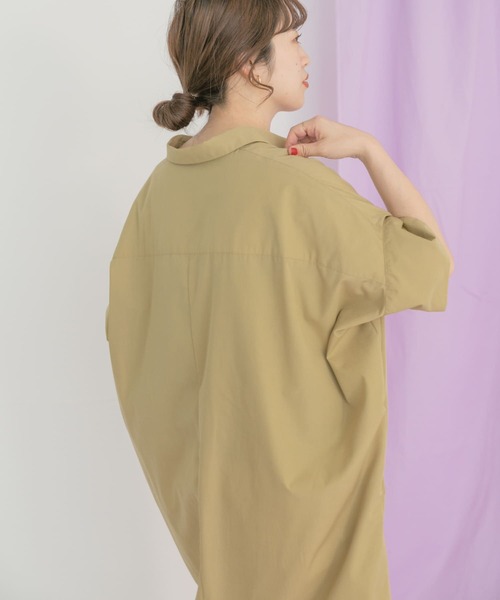 ITEMS URBANRESEARCH（アイテムズ アーバンリサーチ）の「ドルマンシャツワンピース（シャツワンピース・レディース・オフホワイト/カーキ/マスタード・FREE）」の19枚目の写真