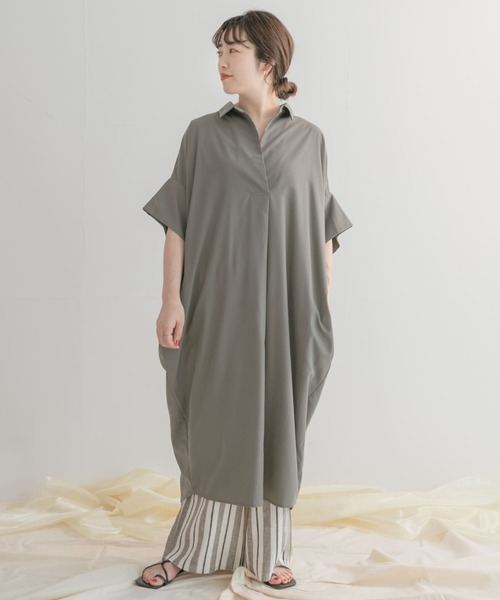 ITEMS URBANRESEARCH（アイテムズ アーバンリサーチ）の「ドルマンシャツワンピース（シャツワンピース・レディース・オフホワイト/カーキ/マスタード・FREE）」の15枚目の写真