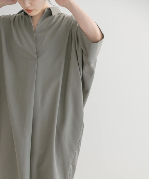 ITEMS URBANRESEARCH（アイテムズ アーバンリサーチ）の「ドルマンシャツワンピース（シャツワンピース・レディース・オフホワイト/カーキ/マスタード・FREE）」の20枚目の写真