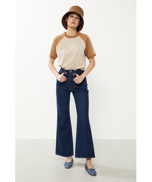 BLACK BY MOUSSY(ブラックバイマウジー)の「line t-shirt(ラインTシャツ)(Tシャツ/カットソー・レディース・ベージュ/ブルー・FREE)」の4枚目の写真