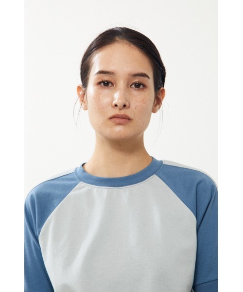 BLACK BY MOUSSY(ブラックバイマウジー)の「line t-shirt(ラインTシャツ)(Tシャツ/カットソー・レディース・ベージュ/ブルー・FREE)」の18枚目の写真