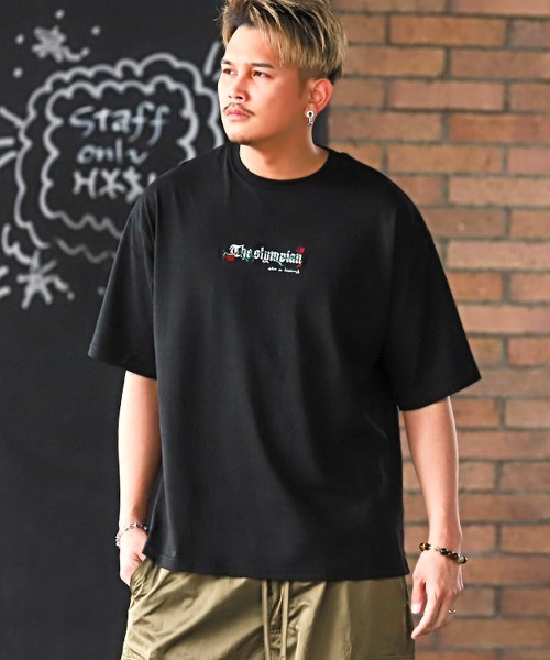 LUXSTYLE（ラグスタイル）の「バラ刺繍バックプリントTシャツ（Tシャツ/カットソー・メンズ・ホワイト/ブラック/ベージュ・M/L）」の2枚目の写真