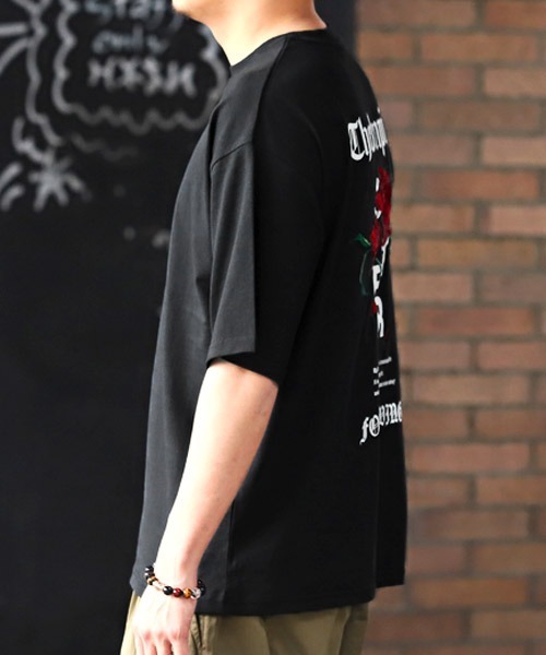 LUXSTYLE（ラグスタイル）の「バラ刺繍バックプリントTシャツ（Tシャツ/カットソー・メンズ・ホワイト/ブラック/ベージュ・M/L）」の19枚目の写真