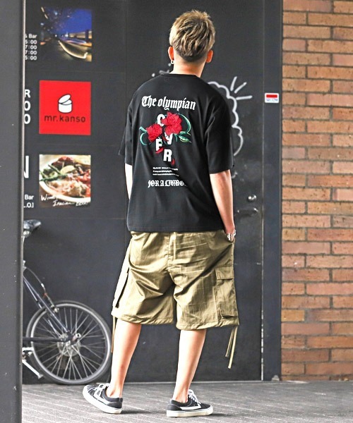 LUXSTYLE（ラグスタイル）の「バラ刺繍バックプリントTシャツ（Tシャツ/カットソー・メンズ・ホワイト/ブラック/ベージュ・M/L）」の13枚目の写真