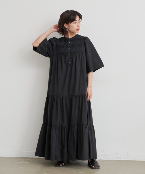 Libra Cue(リブラ キュー)の「“レース切り替えティアードワンピース” コットン100%、二の腕をカバーする袖丈、甘くなりすぎない大人のティアードワンピース(ワンピース・レディース・ブラック/レッド/ブルー・FREE)」の17枚目の写真