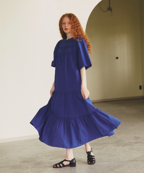 Libra Cue(リブラ キュー)の「“レース切り替えティアードワンピース” コットン100%、二の腕をカバーする袖丈、甘くなりすぎない大人のティアードワンピース(ワンピース・レディース・ブラック/レッド/ブルー・FREE)」の22枚目の写真