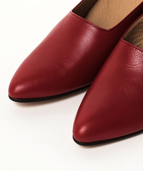 Ray BEAMS（レイビームス）の「Ray BEAMS / チャンキーヒール ミュール（ドレスシューズ・レディース・ブラック/レッド・24.5cm/23.0cm/24.0cm/23.5cm/25.0cm）」の18枚目の写真