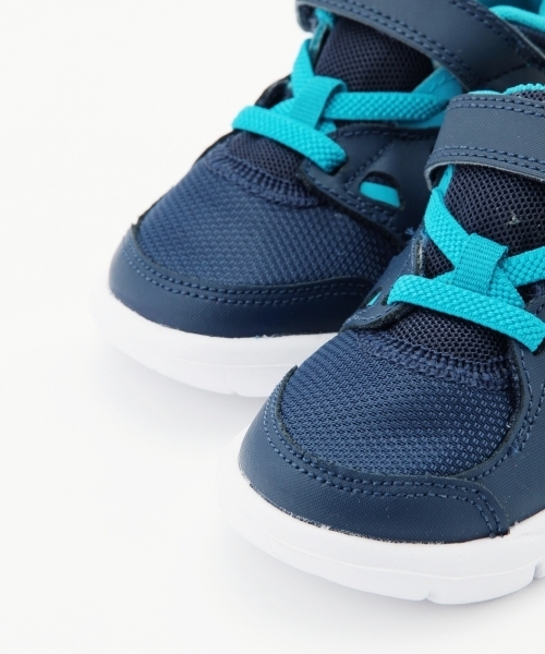 NIKE（ナイキ）の「NIKE / 15S Free2.0 TD (12～16cm)（スニーカー・キッズ・レッド/ネイビー・12/14/15 /16/13）」の19枚目の写真