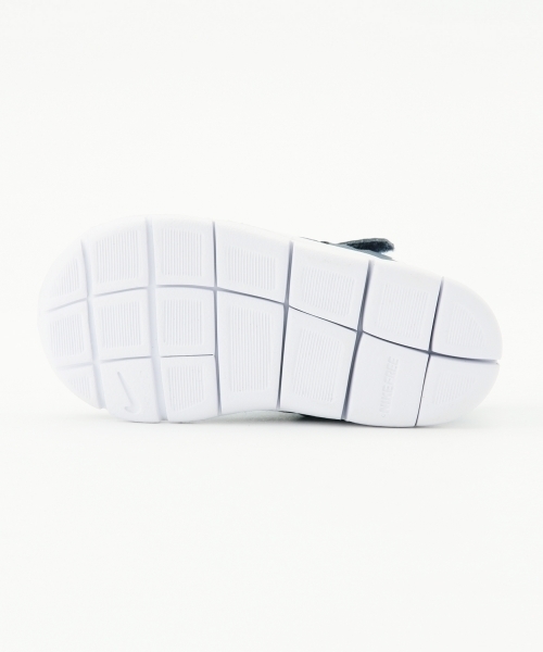 NIKE（ナイキ）の「NIKE / 15S Free2.0 TD (12～16cm)（スニーカー・キッズ・レッド/ネイビー・12/14/15 /16/13）」の20枚目の写真