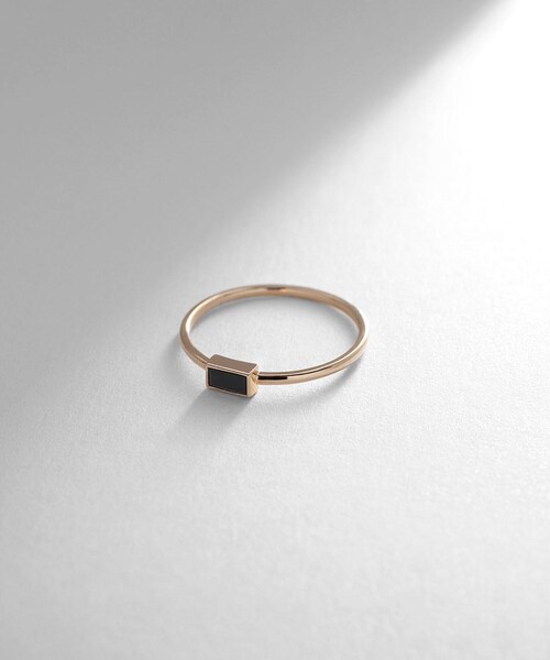COCOSHNIK(ココシュニック)の「K10オニキスバゲットカット リング(リング・レディース・こしょう色系7・10号/12号/14号)」の3枚目の写真
