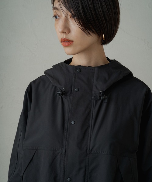 LOUNGEDRESS（ラウンジドレス）の「ロングマンパ（マウンテンパーカー 