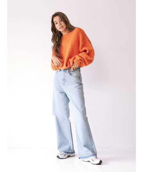 Ungrid(アングリッド)の「カラーモヘア混ルーズニット ( 短丈・クロップドトップス )(ニット/セーター・レディース・アイボリー/ブルー/オレンジ/イエロー/ピンク/ダークグリーン・FREE)」の11枚目の写真