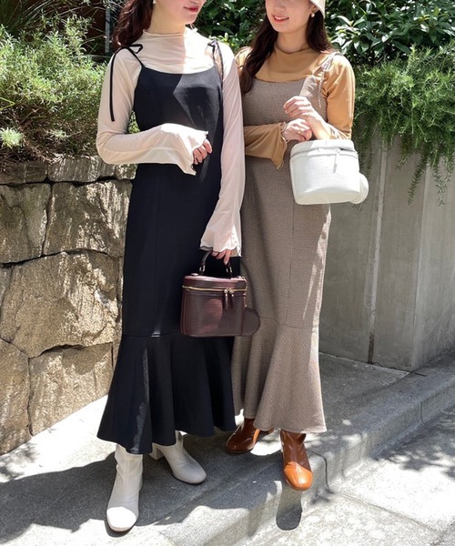 one after another NICE CLAUP（ワンアフターアナザーナイスクラップ）の「大人可愛い/着丈調節可能/ 肩リボンマーメイドキャミワンピース（ワンピース・レディース・キャメル/アイボリー/ブラック/ブラウン系その他/ベージュ/モカ/パープル・FREE）」の19枚目の写真