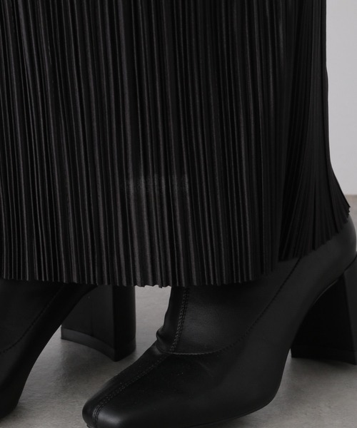 LOWRYS FARM(ローリーズファーム)の「ランダムプリーツタイトスカート 164385(スカート・レディース・ブラック/ブラウン/グリーン/アイボリー・FREE/FT)」の17枚目の写真