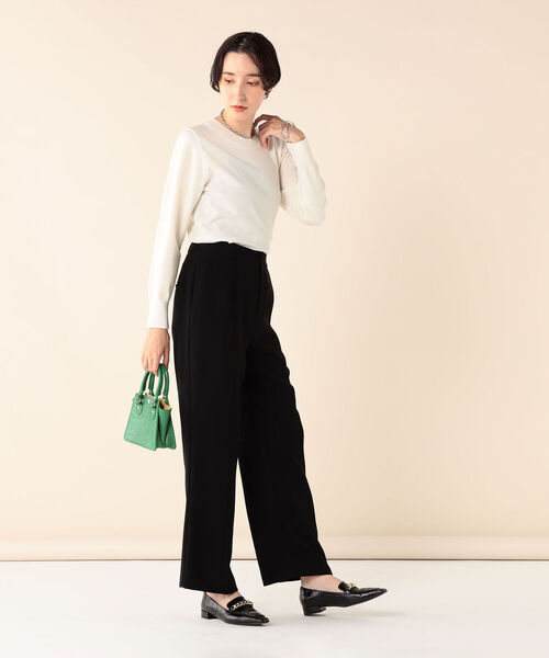 NOLLEY’S Sophi(ノーリーズソフィ)の「《手洗い可能》天竺後ろパールクルーネックプルオーバーニット(ニット/セーター・レディース・ライトグレー/オフホワイト/ピンク/ダークネイビー・38/36)」の8枚目の写真