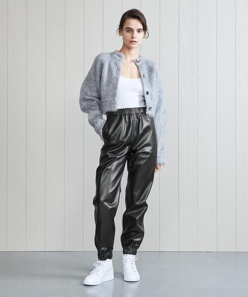H BEAUTY&YOUTH UNITED ARROWS(エイチビューティーアンドユースユナイテッドアローズ)の「<H>FAKE LEATHER JOGGER PANTS/パンツ(その他パンツ・レディース・ブラック・S/M)」の1枚目の写真