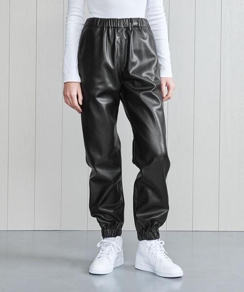 H BEAUTY&YOUTH UNITED ARROWS(エイチビューティーアンドユースユナイテッドアローズ)の「<H>FAKE LEATHER JOGGER PANTS/パンツ(その他パンツ・レディース・ブラック・S/M)」の2枚目の写真