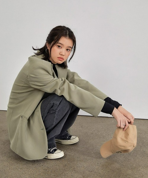 muahmuah(ムーアムーア)の「A'GEM/9 × .kom『muah muah/ムーアムーア』OVER FIT 3BUTTON BLAZER/オーバーフィット ブレザー(テーラードジャケット・レディース・ブラック/カーキ・FREE)」の4枚目の写真
