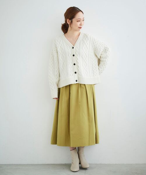 le.coeur blanc（ルクールブラン）の「ウールブレンドケーブルカーディガン（カーディガン/ボレロ・レディース・ブラック/アイボリー・38）」の3枚目の写真