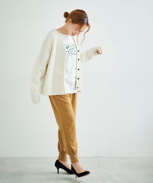 le.coeur blanc（ルクールブラン）の「ウールブレンドケーブルカーディガン（カーディガン/ボレロ・レディース・ブラック/アイボリー・38）」の17枚目の写真