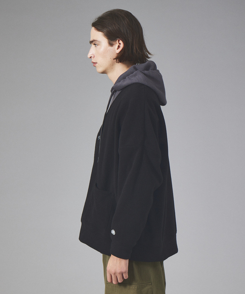 DISCUS ATHLETIC（ディスカス　アスレチック）の「【Discus /ディスカス】マイクロフリース オーバーサイズカーディガン（カーディガン/ボレロ・メンズ・グレー/ダークグリーン/グレイッシュブルー/ブラック・M/L/LL）」の6枚目の写真