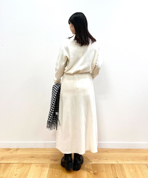 OPAQUE.CLIP（オペークドットクリップ）の「◆ニットフレアスカート【抗ピリング&ウォッシャブル】（スカート・レディース・ブラック/ブルー系7/オフホワイト/ピンク系9/レッド系1/ナチュラル・40/42/38/36）」の10枚目の写真