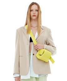 OSOI(オソイ) ショルダーバッグ - イエローグリーン レザー OSOI（オソイ）の「OSOI/オソイ BELTED BROCLE MICRO ショルダーバッグ