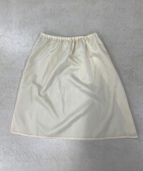 Kastane(カスタネ)の「【低身長向けサイズ展開あり/新色追加】ボリュームティアードキャミドレス(ワンピース・レディース・アイボリー/ブラック/オフホワイト・FREE/0)」の13枚目の写真