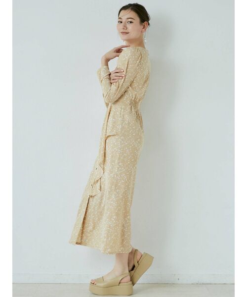 LAGUNAMOON（ラグナムーン）の「ラッフルペインティングワンピース（ワンピース・レディース・ホワイト/ブラック/ベージュ・SMALL/MEDIUM）」の6枚目の写真