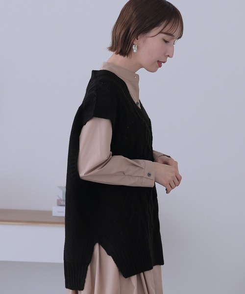 ElegChic(エレグシック)の「ケーブル編みVネックベスト(ベスト・レディース・グリーン/ライトグレー/モカ/ブラック・4L/XL/M)」の6枚目の写真