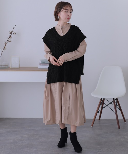ElegChic(エレグシック)の「ケーブル編みVネックベスト(ベスト・レディース・グリーン/ライトグレー/モカ/ブラック・4L/XL/M)」の8枚目の写真