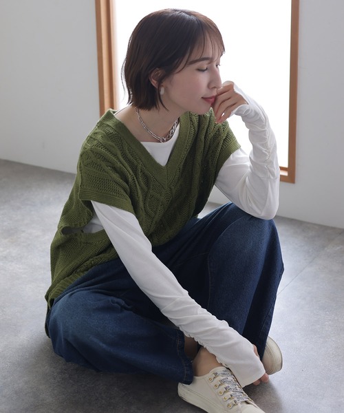 ElegChic(エレグシック)の「ケーブル編みVネックベスト(ベスト・レディース・グリーン/ライトグレー/モカ/ブラック・4L/XL/M)」の12枚目の写真