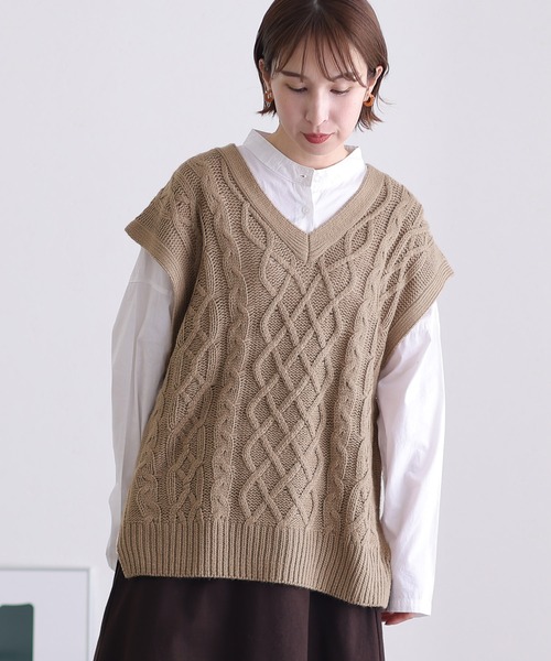 ElegChic(エレグシック)の「ケーブル編みVネックベスト(ベスト・レディース・グリーン/ライトグレー/モカ/ブラック・4L/XL/M)」の17枚目の写真