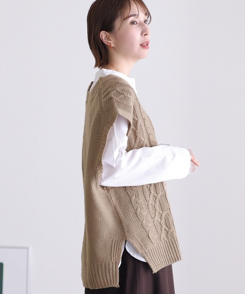 ElegChic(エレグシック)の「ケーブル編みVネックベスト(ベスト・レディース・グリーン/ライトグレー/モカ/ブラック・4L/XL/M)」の18枚目の写真