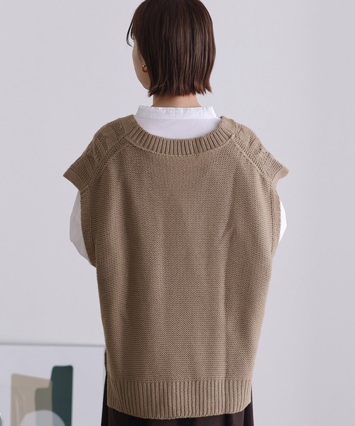 ElegChic(エレグシック)の「ケーブル編みVネックベスト(ベスト・レディース・グリーン/ライトグレー/モカ/ブラック・4L/XL/M)」の19枚目の写真
