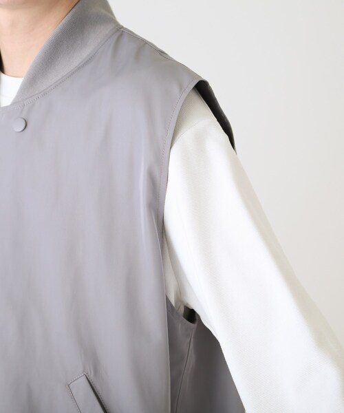 tk.TAKEO KIKUCHI(ティーケータケオキクチ)の「◆ダルマシルエットMA-1ベスト(ベスト・メンズ・ライトグレー/ブラック・88)」の7枚目の写真