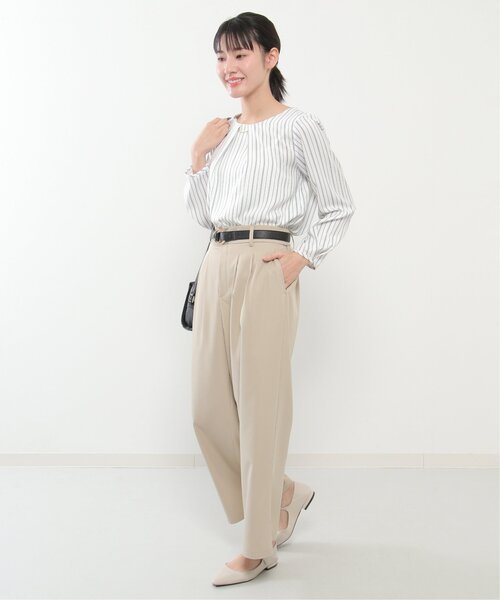 ikka(イッカ)の「フロントタックワイドパンツ(その他パンツ・レディース・ベージュ/ダークネイビー・M/L)」の6枚目の写真
