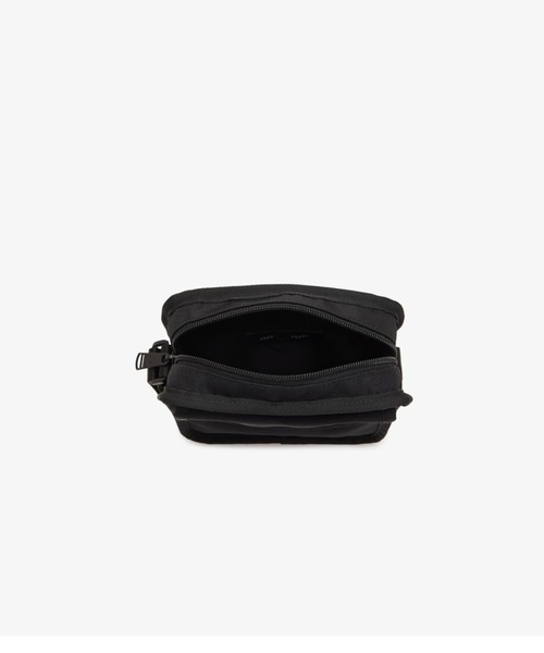 FRED PERRY（フレッドペリー）の「Branded Side Bag（ショルダーバッグ・メンズ・ネイビー/ブラック・ONE SIZE）」の11枚目の写真