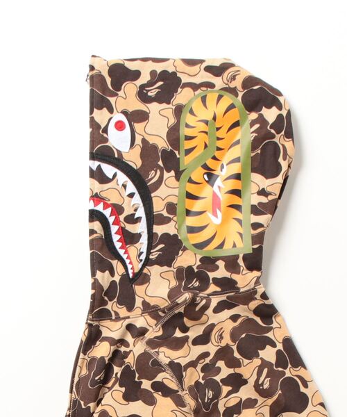 A BATHING APE（アベイシングエイプ）の「COOKIE CAMO 2 SHARK