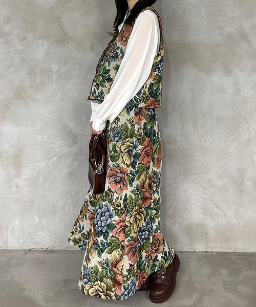 kutir（クティール）の「【セットアップ可】ゴブランフレアスカート