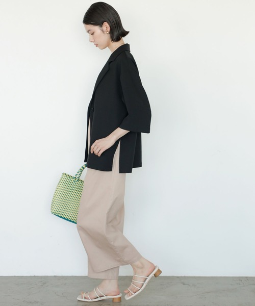 GeeRA（ジーラ）の「リネンタッチ半袖テーラードジャケット（テーラードジャケット・レディース・オフホワイト/ブラック・LARGE/MEDIUM）」の9枚目の写真