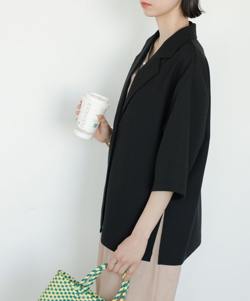 GeeRA（ジーラ）の「リネンタッチ半袖テーラードジャケット（テーラードジャケット・レディース・オフホワイト/ブラック・LARGE/MEDIUM）」の5枚目の写真