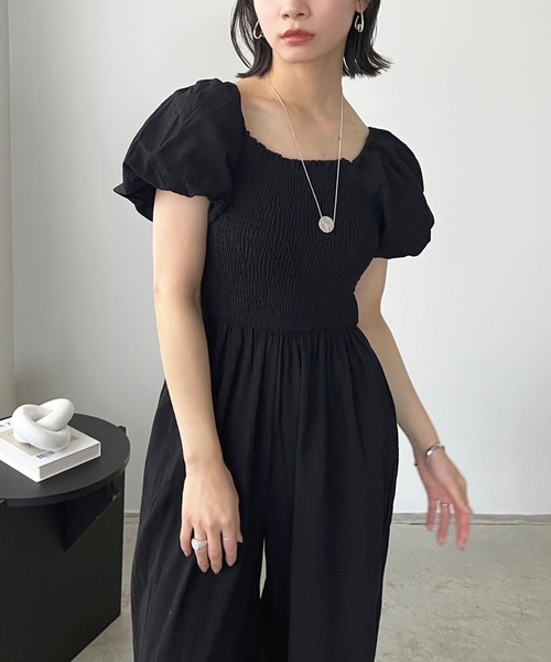 Jewelobe(ジュエローブ)の「バルーンスリーブシャーリングオールインワン(つなぎ/オールインワン・レディース・ベージュ/ブラック・FREE)」の9枚目の写真