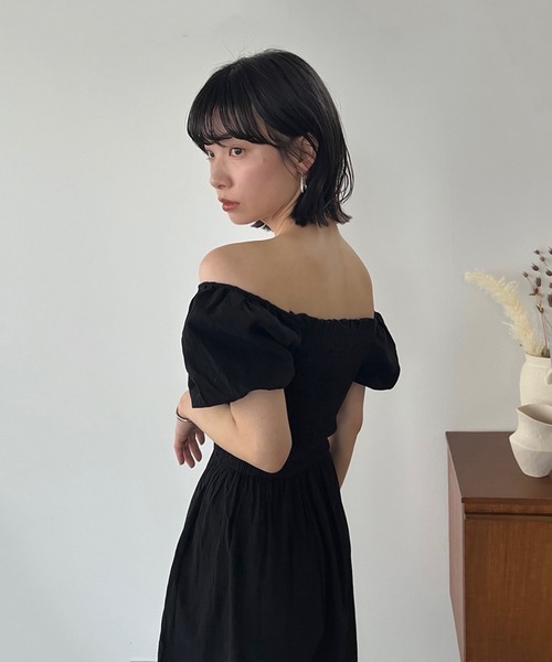 Jewelobe(ジュエローブ)の「バルーンスリーブシャーリングオールインワン(つなぎ/オールインワン・レディース・ベージュ/ブラック・FREE)」の14枚目の写真