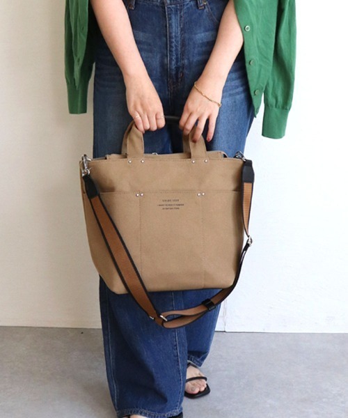 COLDE (コルデ)の「ラインテープ2wayトートバッグ(トートバッグ・レディース・カーキ/アイボリー/チャコールグレー/ベージュ・FREE)」の4枚目の写真